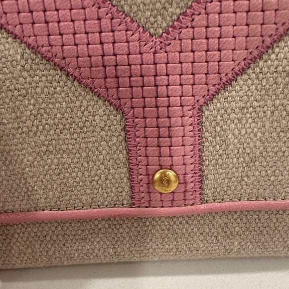 Yves Saint Laurent Pink and Beige wallet. - Picture 9 of 13